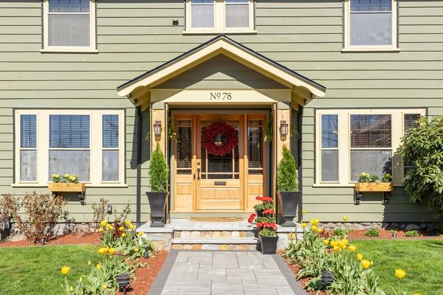 78 Chestnut St, Haverhill, MA 01830