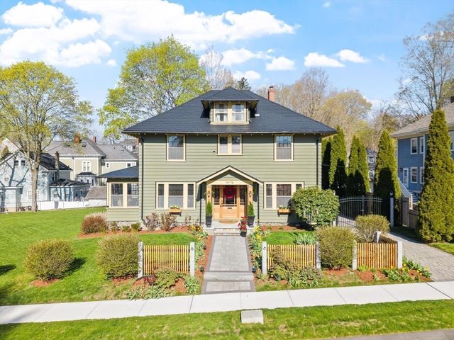78 Chestnut St, Haverhill, MA 01830