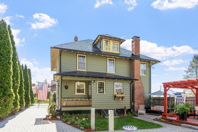 78 Chestnut St, Haverhill, MA 01830