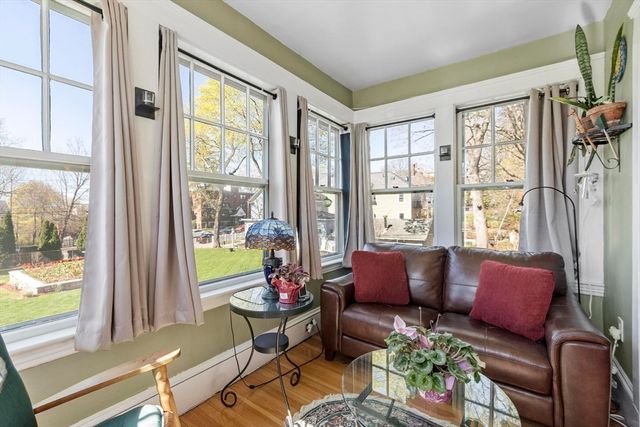 78 Chestnut St, Haverhill, MA 01830