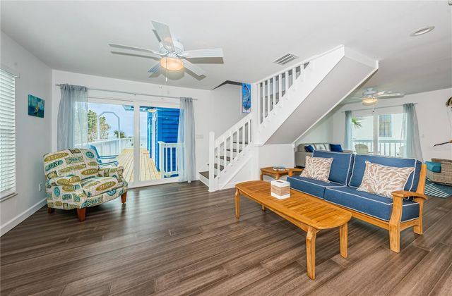 8432 W GULF BOULEVARD Jellyfish, Treasure Island, FL 33706