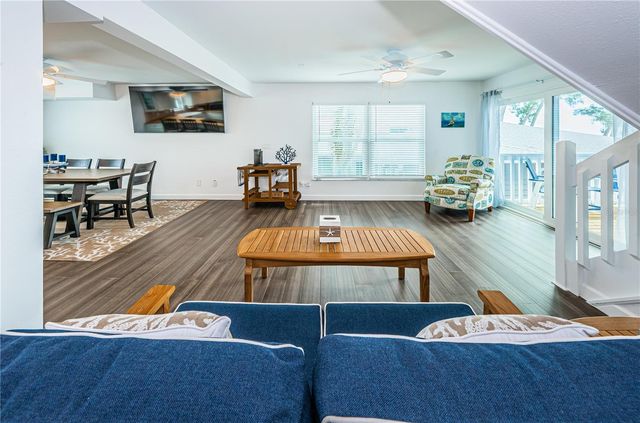 8432 W GULF BOULEVARD Jellyfish, Treasure Island, FL 33706