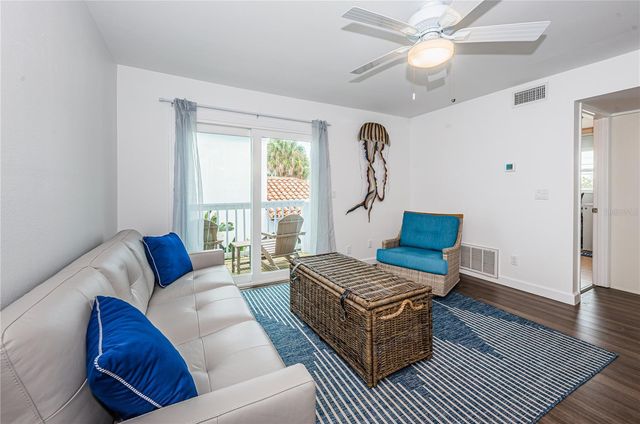 8432 W GULF BOULEVARD Jellyfish, Treasure Island, FL 33706