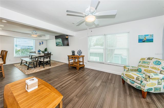 8432 W GULF BOULEVARD Jellyfish, Treasure Island, FL 33706