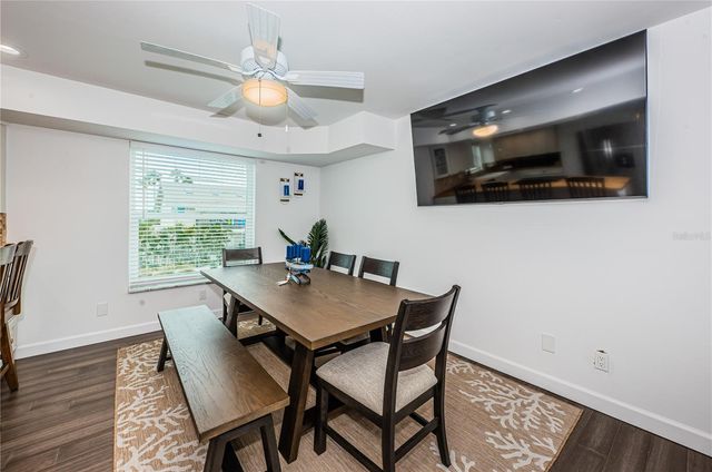 8432 W GULF BOULEVARD Jellyfish, Treasure Island, FL 33706