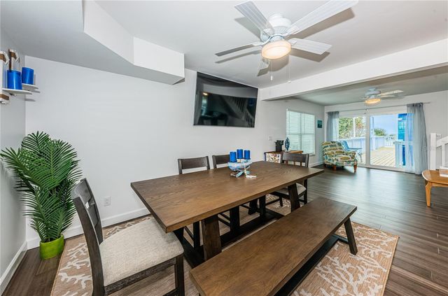 8432 W GULF BOULEVARD Jellyfish, Treasure Island, FL 33706