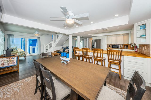 8432 W GULF BOULEVARD Jellyfish, Treasure Island, FL 33706