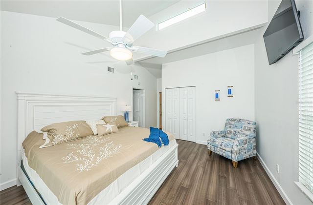 8432 W GULF BOULEVARD Jellyfish, Treasure Island, FL 33706