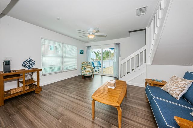 8432 W GULF BOULEVARD Jellyfish, Treasure Island, FL 33706