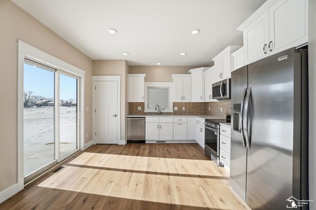 4079 Casey Drive, Lambertville, MI 48144