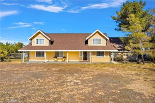 11062 Hollister Road, Oak Hills, CA 92344