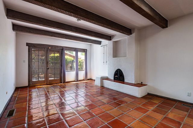 6205 Sabre Court NW, Albuquerque, NM 87107