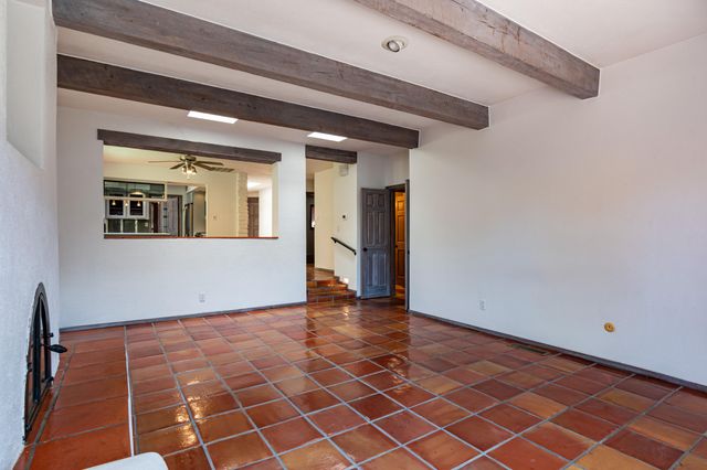 6205 Sabre Court NW, Albuquerque, NM 87107