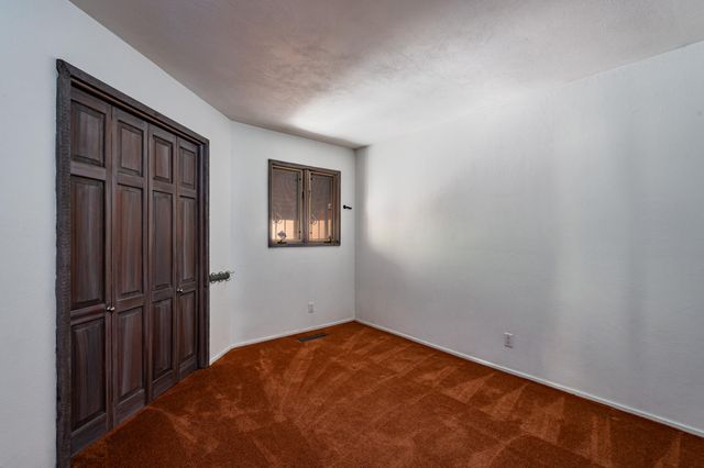 6205 Sabre Court NW, Albuquerque, NM 87107