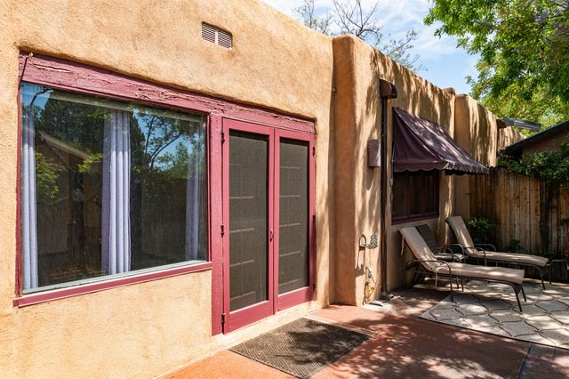 6205 Sabre Court NW, Albuquerque, NM 87107