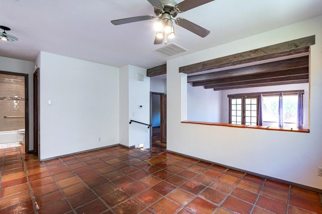 6205 Sabre Court NW, Albuquerque, NM 87107