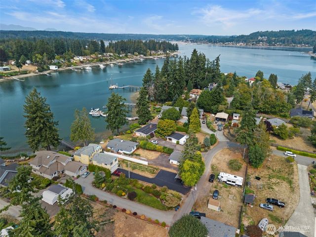 1314 NE South Petterson Road, Keyport, WA 98345