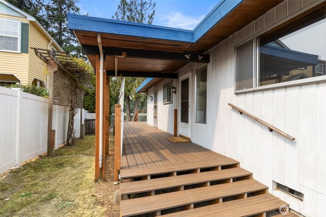 1314 NE South Petterson Road, Keyport, WA 98345