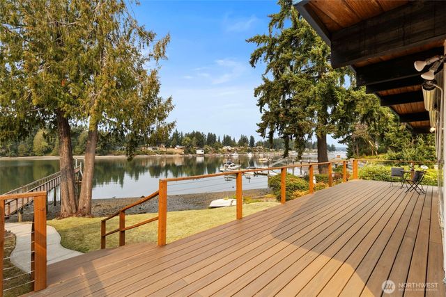 1314 NE South Petterson Road, Keyport, WA 98345