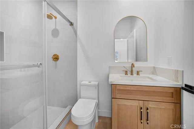 2937 10th Avenue, Los Angeles, CA 90018