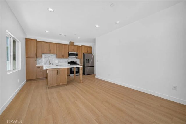 2937 10th Avenue, Los Angeles, CA 90018