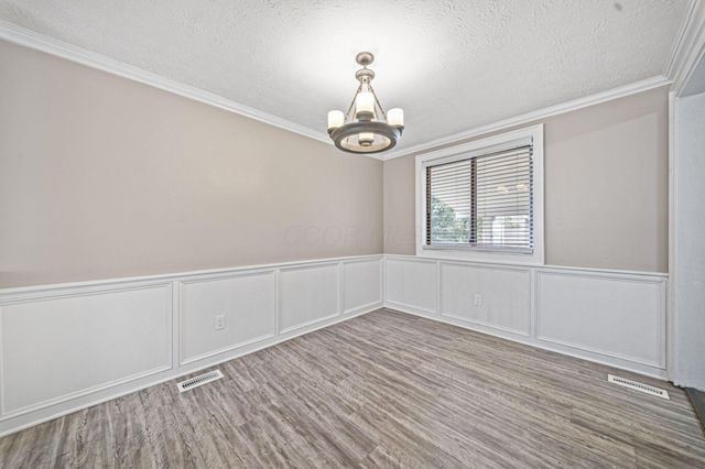 2349 Warfield Drive, Grove City, OH 43123
