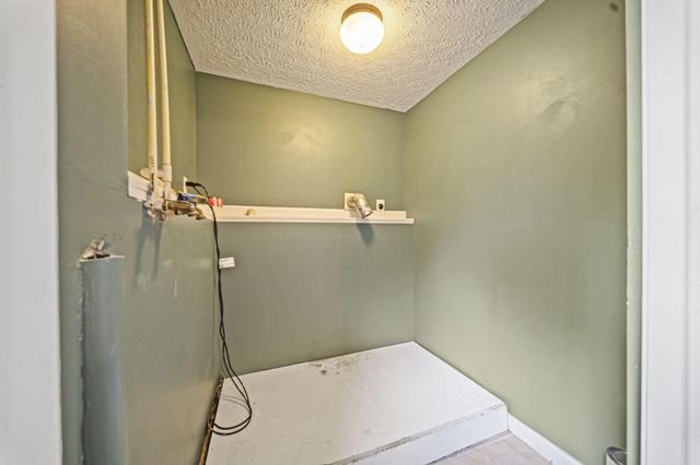 2349 Warfield Drive, Grove City, OH 43123