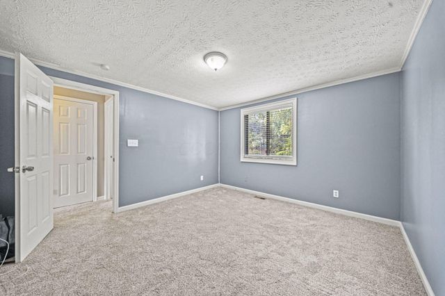 2349 Warfield Drive, Grove City, OH 43123