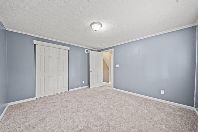 2349 Warfield Drive, Grove City, OH 43123