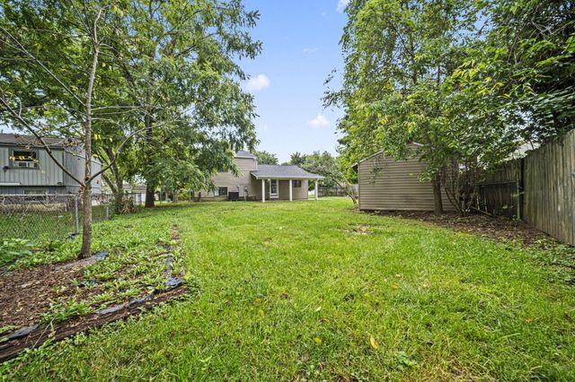 2349 Warfield Drive, Grove City, OH 43123