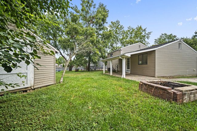 2349 Warfield Drive, Grove City, OH 43123