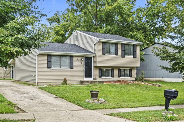 2349 Warfield Drive, Grove City, OH 43123