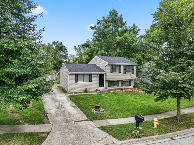 2349 Warfield Drive, Grove City, OH 43123