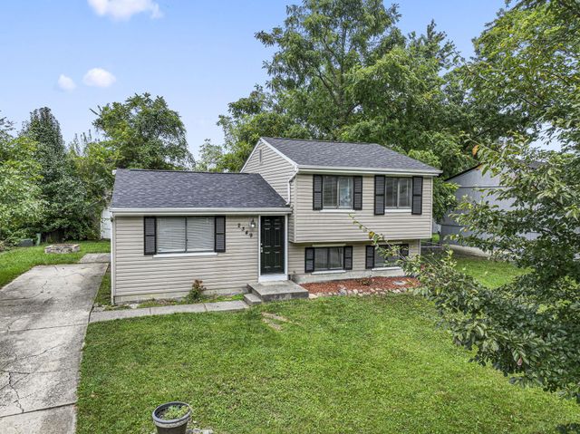 2349 Warfield Drive, Grove City, OH 43123