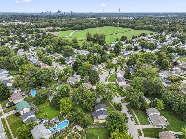 2349 Warfield Drive, Grove City, OH 43123