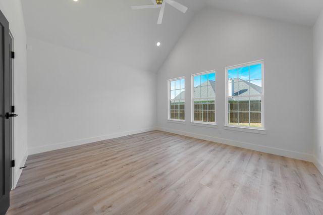 1002 Andrea Michele Lane, Glenn Heights, TX 75154