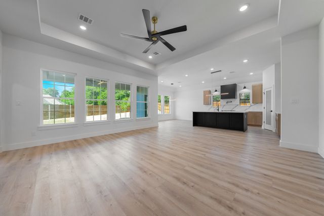 1002 Andrea Michele Lane, Glenn Heights, TX 75154