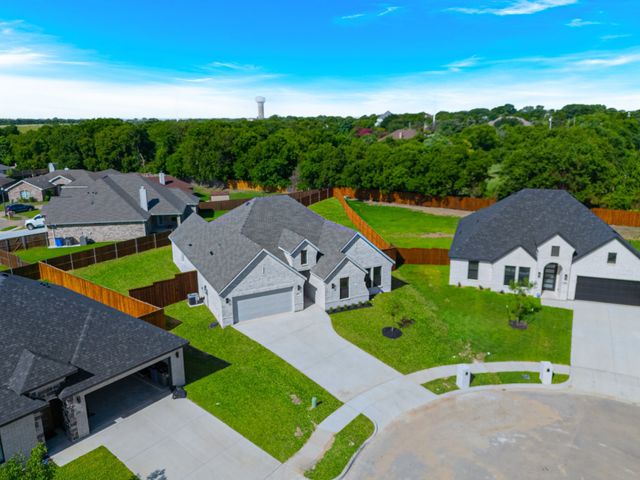 1002 Andrea Michele Lane, Glenn Heights, TX 75154