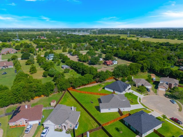 1002 Andrea Michele Lane, Glenn Heights, TX 75154