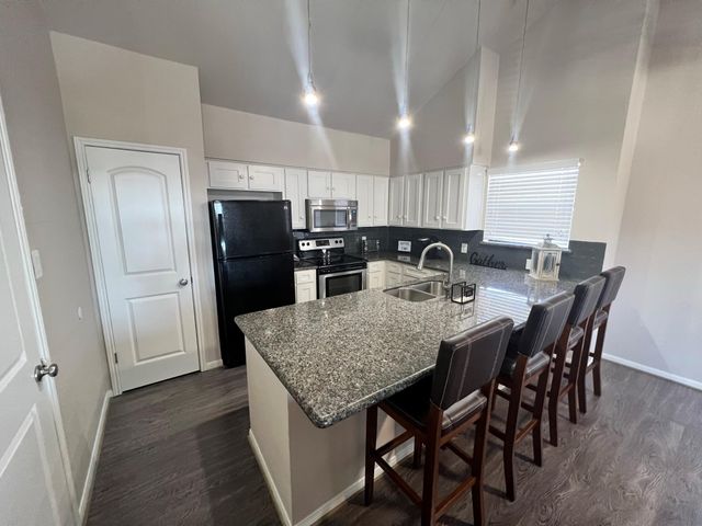 129 April Point Drive N, Conroe, TX 77356