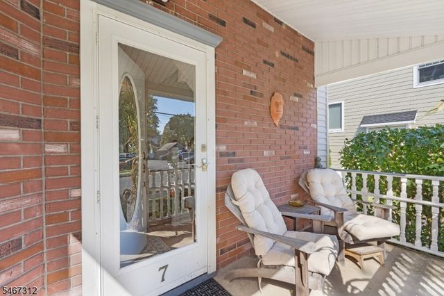 7 Prospect St, Far Hills Boro, NJ 07931