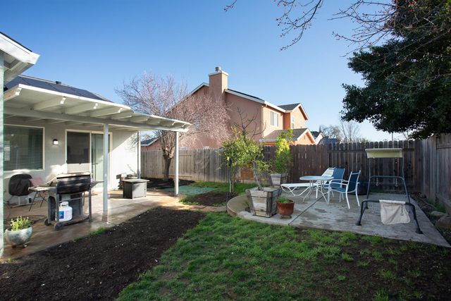 606 Nightingale Way, Wheatland, CA 95692