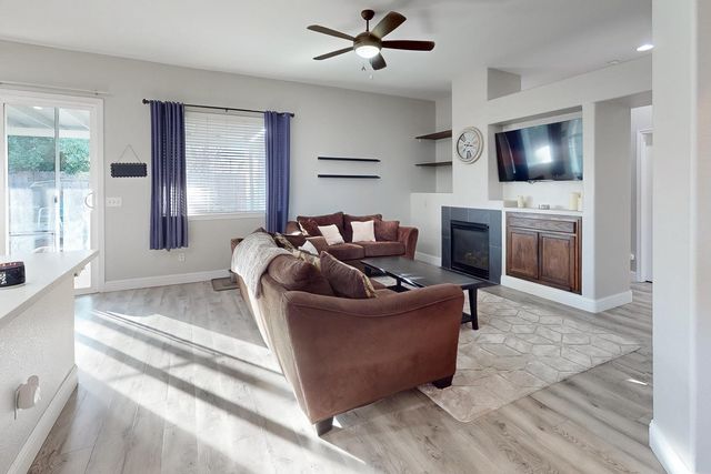 606 Nightingale Way, Wheatland, CA 95692