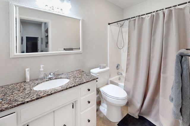 606 Nightingale Way, Wheatland, CA 95692