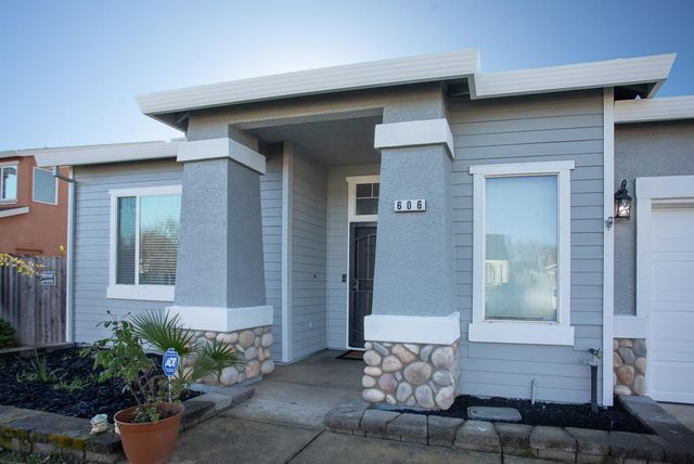 606 Nightingale Way, Wheatland, CA 95692