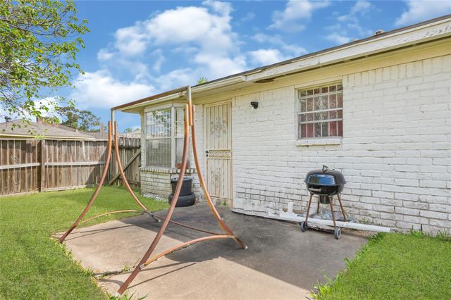 12326 South Drive, Houston, TX 77099