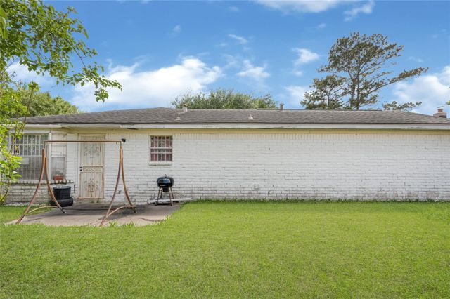 12326 South Drive, Houston, TX 77099