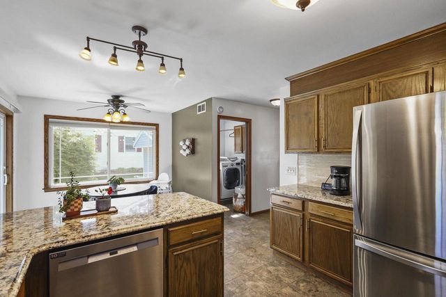 118 Vilas Hibbard Parkway, Lodi, WI 53555