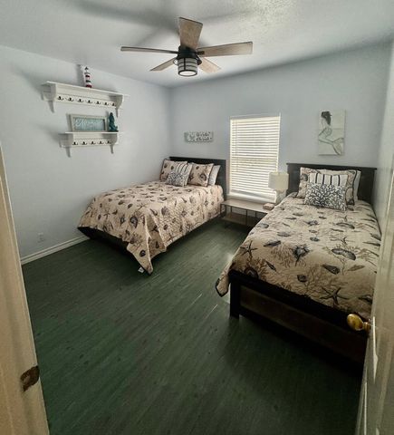 217 W Oleander Dr., South Padre Island, TX 78597