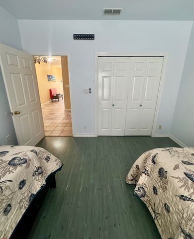 217 W Oleander Dr., South Padre Island, TX 78597